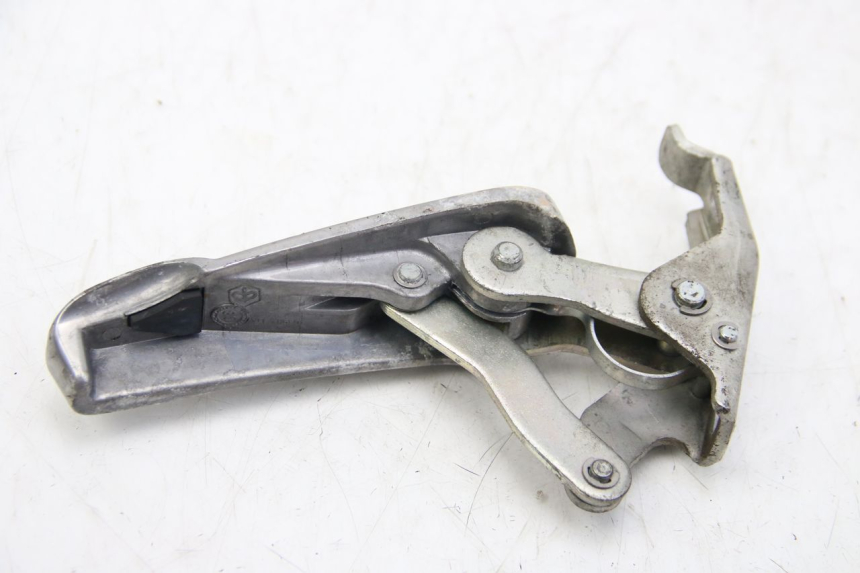 photo de PODNÓŻEK TYLNY PRAWY PIAGGIO VESPA GTS SUPER IE 125 (2009 - 2016) - Zoom stanu zużycia