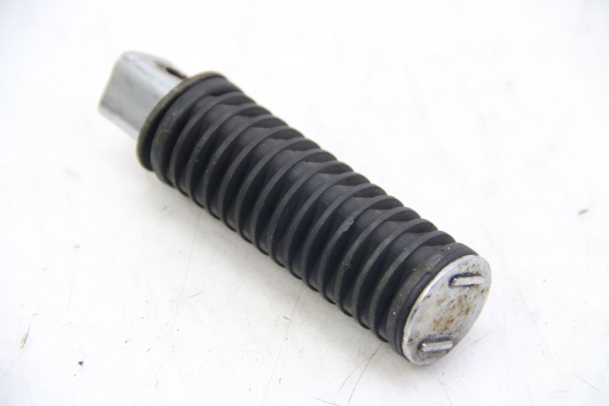 photo de PODNÓŻEK TYLNY PRAWY HONDA VT C SHADOW 125 (1999 - 2007) - Widok główny