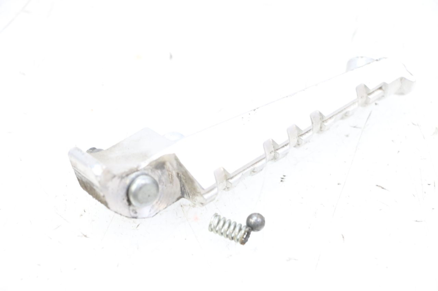 photo de PODNÓŻEK TYLNY PRAWY YAMAHA X-MAX XMAX 125 (2010 - 2013) - Szczegół części