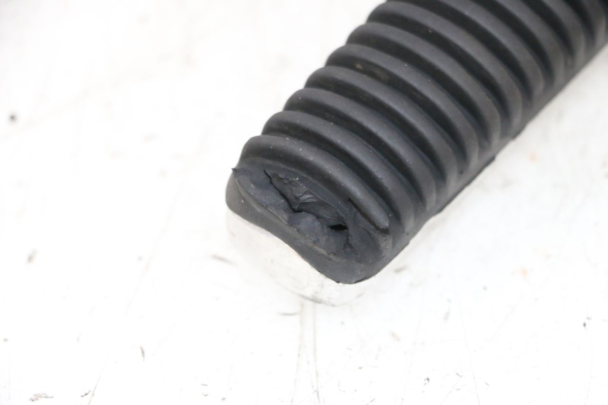 photo de PODNÓŻEK TYLNY PRAWY YAMAHA XMAX X-MAX 125 (2006 - 2009) - Widok ogólny