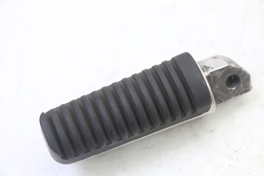 photo de PODNÓŻEK TYLNY PRAWY YAMAHA XJ6 ABS 600 (2008 - 2016) - Szczegół części