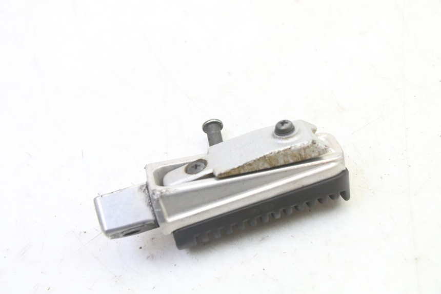 photo de PODNÓŻEK TYLNY PRAWY YAMAHA XJ6 ABS 600 (2008 - 2016) - Zbliżenie techniczne