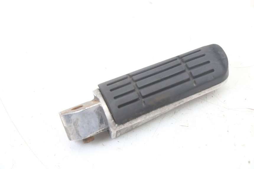 photo de PODNÓŻEK TYLNY PRAWY YAMAHA FZS FAZER 600 (2001 - 2003) - Inny kąt widzenia