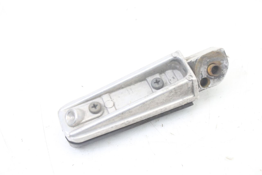 photo de PODNÓŻEK TYLNY PRAWY YAMAHA FZS FAZER 600 (2001 - 2003) - Widok ogólny