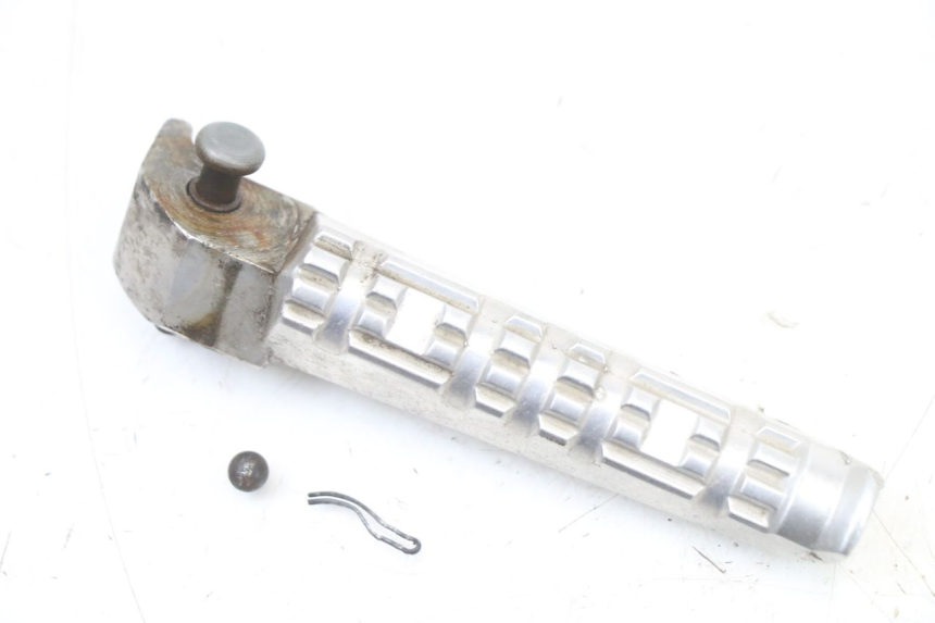 photo de PODNÓŻEK TYLNY PRAWY YAMAHA X-MAX XMAX ABS 250 (2010 - 2014) - Widok główny