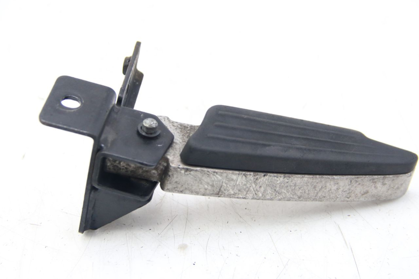 photo de PODNÓŻEK TYLNY LEWY PEUGEOT CITYSTAR 125 (2011 - 2017) - Inny kąt widzenia