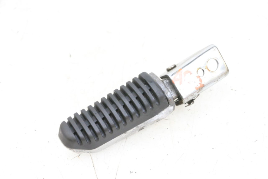 photo de PODNÓŻEK TYLNY LEWY KSR CODE 125 (2018 - 2020) - Zoom stanu zużycia