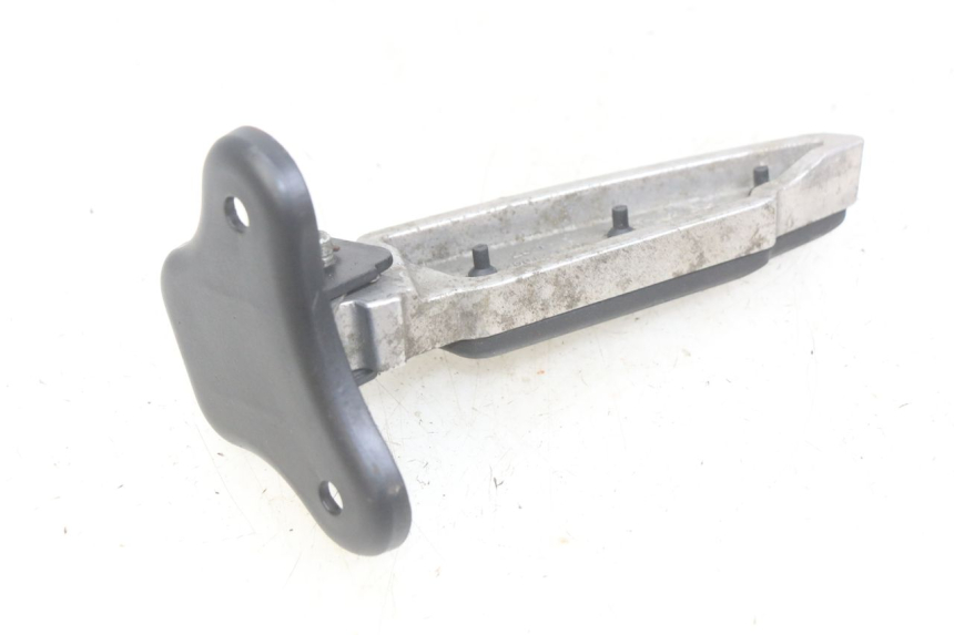 photo de PODNÓŻEK TYLNY LEWY PEUGEOT DJANGO 4T 50 (2014 - 2019) - Zbliżenie techniczne