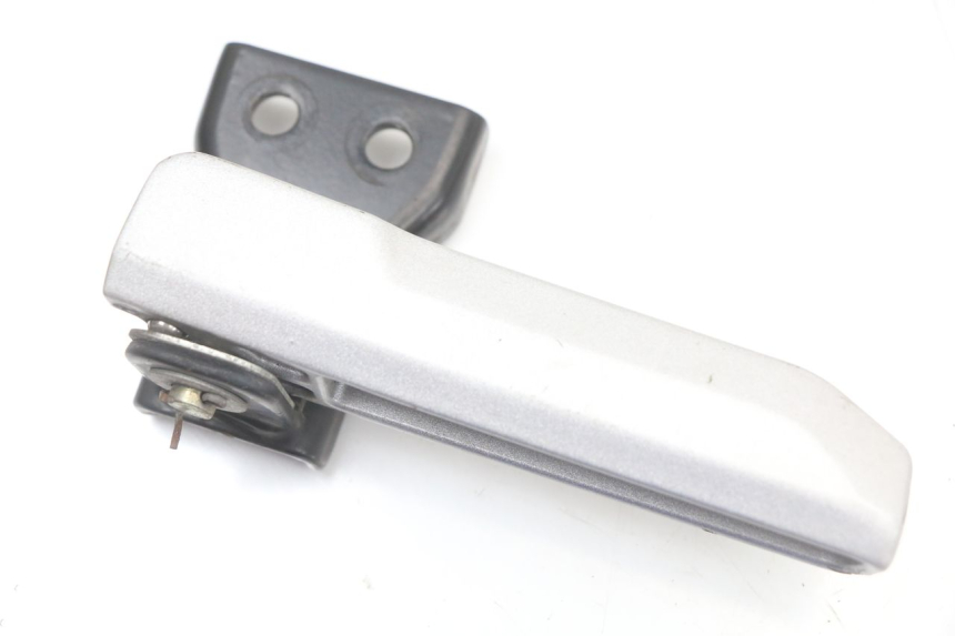 photo de PODNÓŻEK TYLNY LEWY LONGJIA EASY MAX 125 (2020 - 2024) - Zbliżenie techniczne