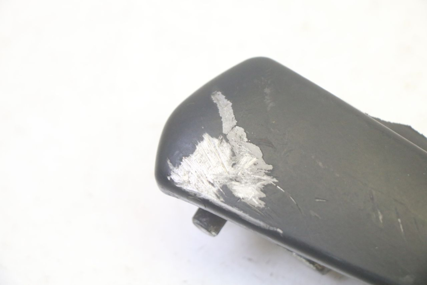 photo de PODNÓŻEK TYLNY LEWY PIAGGIO FLY 4T 50 (2013 - 2017) - Szczegół części