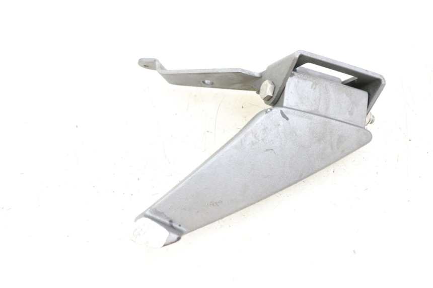 photo de PODNÓŻEK TYLNY LEWY PEUGEOT GEOPOLIS RS 125 (2007 - 2009) - Inny kąt widzenia