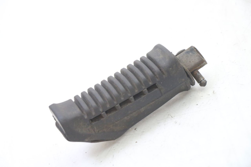 photo de PODNÓŻEK TYLNY LEWY SUZUKI GS GSE 500 (2001 - 2003) - Widok główny