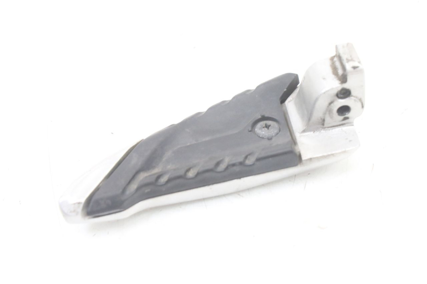 photo de PODNÓŻEK TYLNY LEWY HONDA SH i 300 (2015 - 2020) - Zbliżenie techniczne