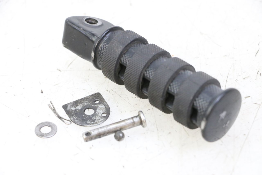 photo de PODNÓŻEK TYLNY LEWY KEEWAY K-LIGHT KLIGHT 125 (2018 - 2025) - Widok główny