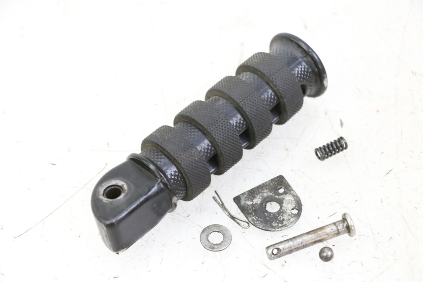 photo de PODNÓŻEK TYLNY LEWY KEEWAY K-LIGHT KLIGHT 125 (2018 - 2025) - Zoom stanu zużycia