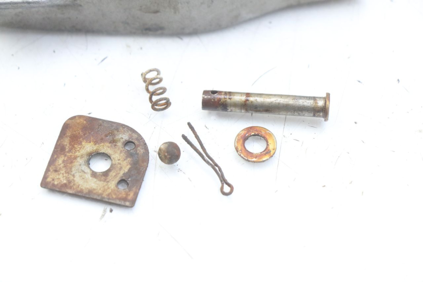 photo de PODNÓŻEK TYLNY LEWY RIDE KALLIO 50 (2010 - 2019) - Zoom stanu zużycia