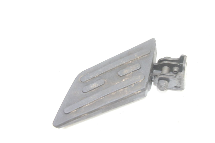 photo de PODNÓŻEK TYLNY LEWY PEUGEOT KISBEE 2T 50 (2010 - 2017) - Zoom stanu zużycia