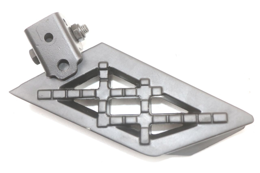 photo de PODNÓŻEK TYLNY LEWY PEUGEOT KISBEE 4T 50 (2018 - 2022) - Szczegół części