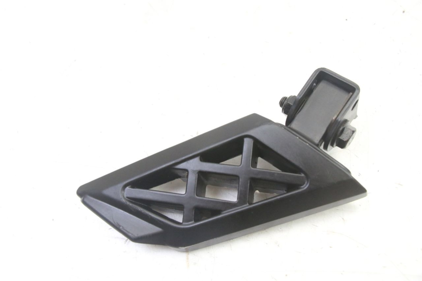 photo de PODNÓŻEK TYLNY LEWY PEUGEOT KISBEE 4T 50 (2018 - 2022) - Inny kąt widzenia