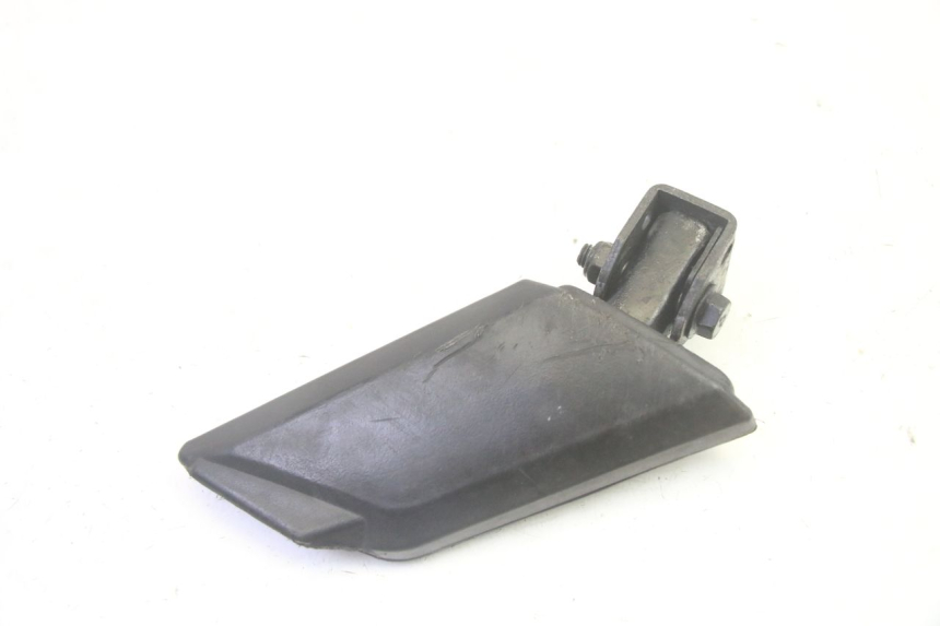 photo de PODNÓŻEK TYLNY LEWY PEUGEOT KISBEE 4T 50 (2018 - 2022) - Zbliżenie techniczne