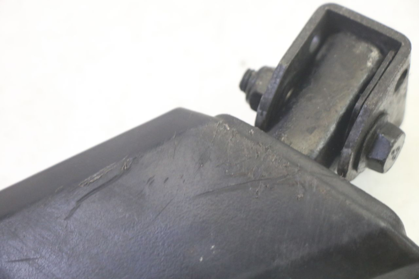 photo de PODNÓŻEK TYLNY LEWY PEUGEOT KISBEE 4T 50 (2018 - 2022) - Widok ogólny