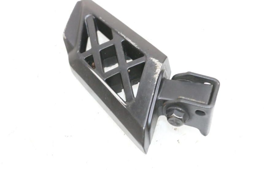 photo de PODNÓŻEK TYLNY LEWY PEUGEOT KISBEE 4T 50 (2018 - 2022) - Zoom stanu zużycia