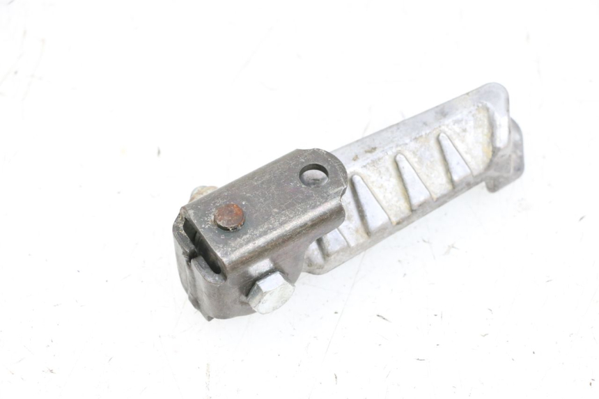 photo de PODNÓŻEK TYLNY LEWY PEUGEOT LUDIX 50 (2005 - 2007) - Inny kąt widzenia