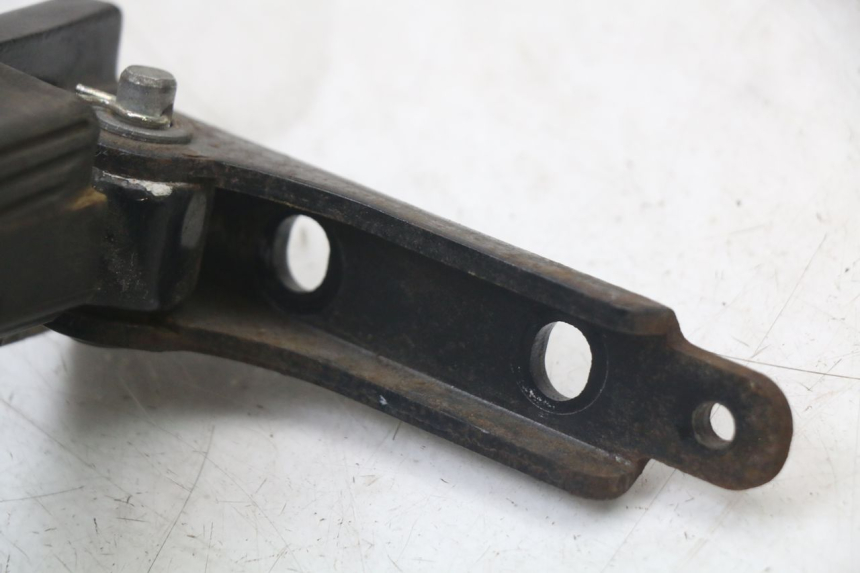 photo de PODNÓŻEK TYLNY LEWY PIAGGIO MP3 HPE 350 (2018 - 2020) - Zoom stanu zużycia