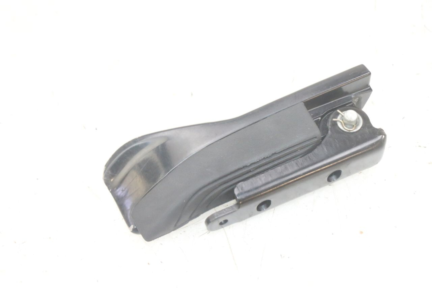 photo de PODNÓŻEK TYLNY LEWY PIAGGIO MP3 HPE 300 (2019 - 2026) - Zbliżenie techniczne