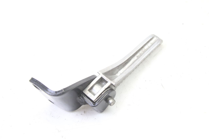 photo de PODNÓŻEK TYLNY LEWY PIAGGIO NRG POWER PUREJET 50 (2018 - 2021) - Zbliżenie techniczne