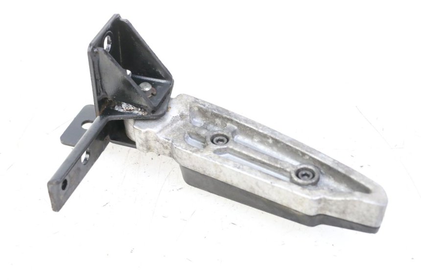 photo de PODNÓŻEK TYLNY LEWY PEUGEOT CITYSTAR 125 (2011 - 2017) - Inny kąt widzenia