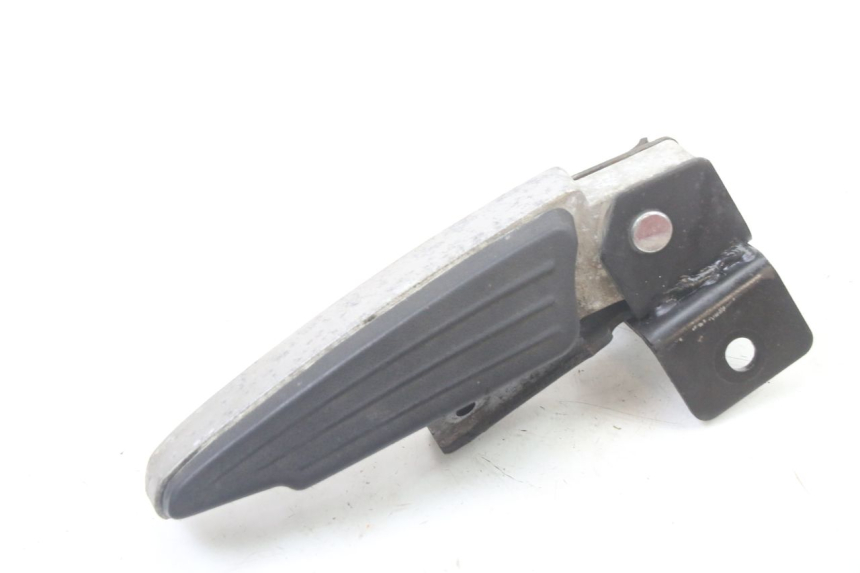 photo de PODNÓŻEK TYLNY LEWY PEUGEOT SATELIS 125 (2013 - 2018) - Szczegół części