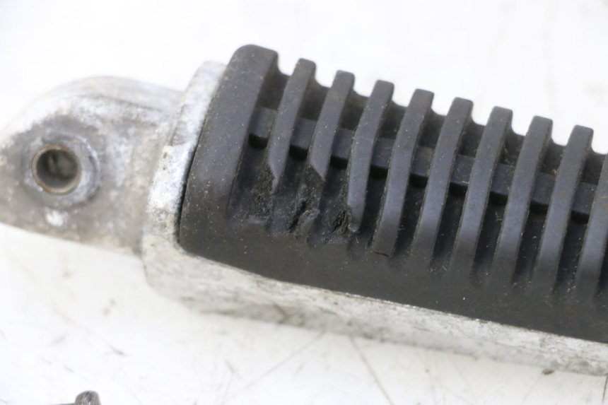 photo de PODNÓŻEK TYLNY LEWY MAG POWER R-STREET 50 (2016 - 2025) - Inny kąt widzenia