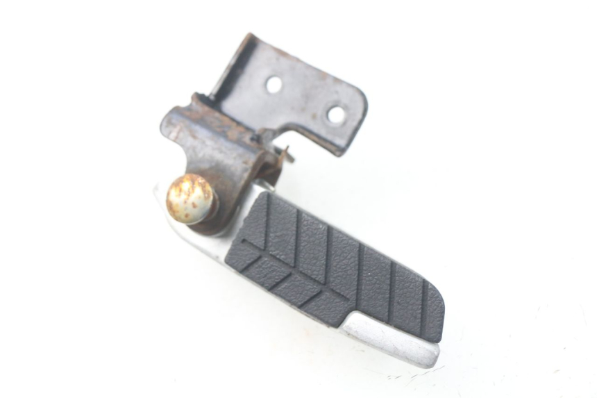 photo de PODNÓŻEK TYLNY LEWY DAELIM S3 125 (2010 - 2017) - Zoom stanu zużycia