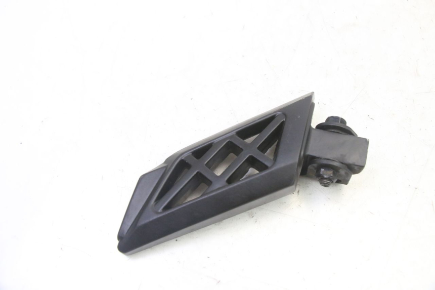 photo de PODNÓŻEK TYLNY LEWY PEUGEOT STREETZONE I NAKED 2T 50 (2018 - 2020) - Inny kąt widzenia