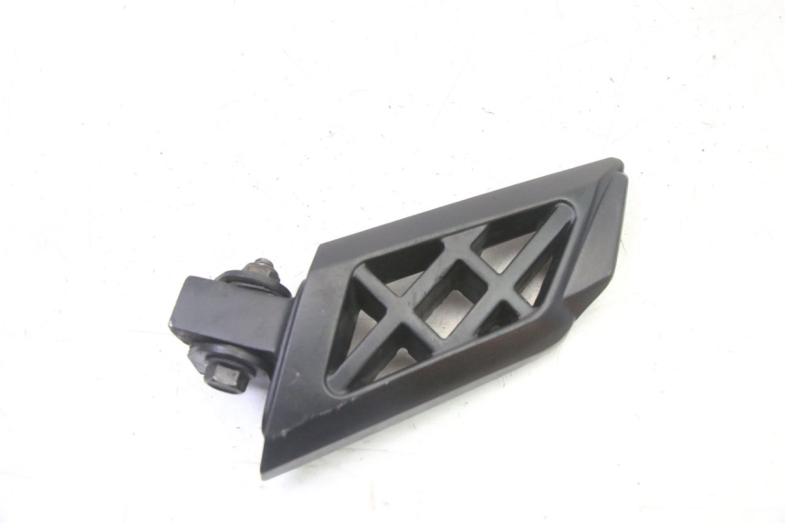 photo de PODNÓŻEK TYLNY LEWY PEUGEOT STREETZONE I NAKED 2T 50 (2018 - 2020) - Zbliżenie techniczne