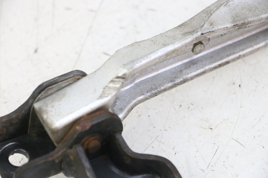 photo de PODNÓŻEK TYLNY LEWY PEUGEOT TWEET PRO CARGO 50 (2018 - 2022) - Inny kąt widzenia