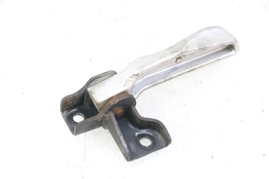 photo de PODNÓŻEK TYLNY LEWY PEUGEOT TWEET PRO CARGO 50 (2018 - 2022) - Zbliżenie techniczne