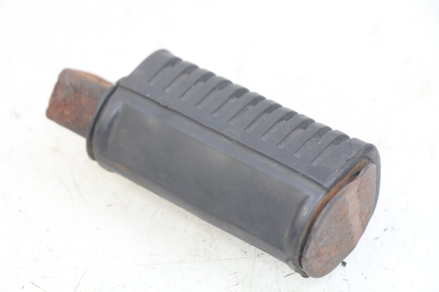 photo de PODNÓŻEK TYLNY LEWY DAELIM VL DAYSTAR 125 (2000 - 2011) - Zbliżenie techniczne