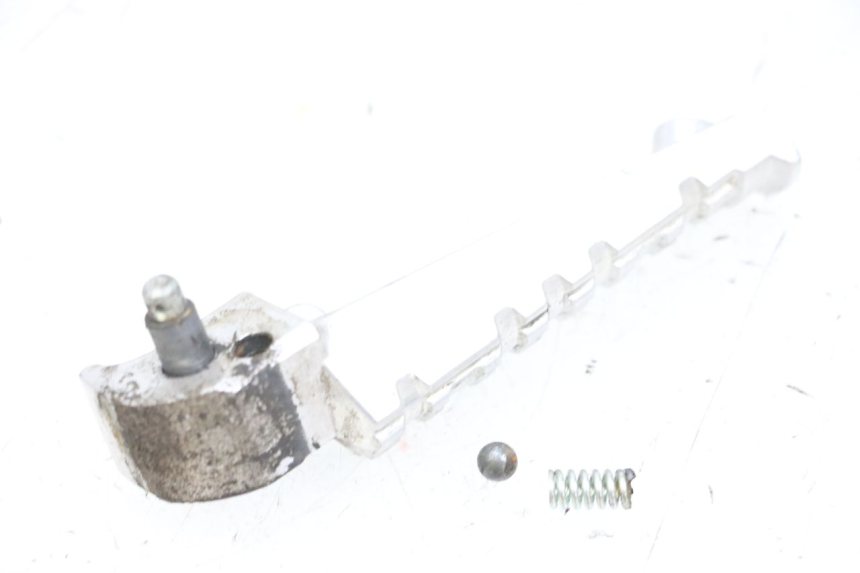 photo de PODNÓŻEK TYLNY LEWY YAMAHA X-MAX XMAX 125 (2010 - 2013) - Zoom stanu zużycia