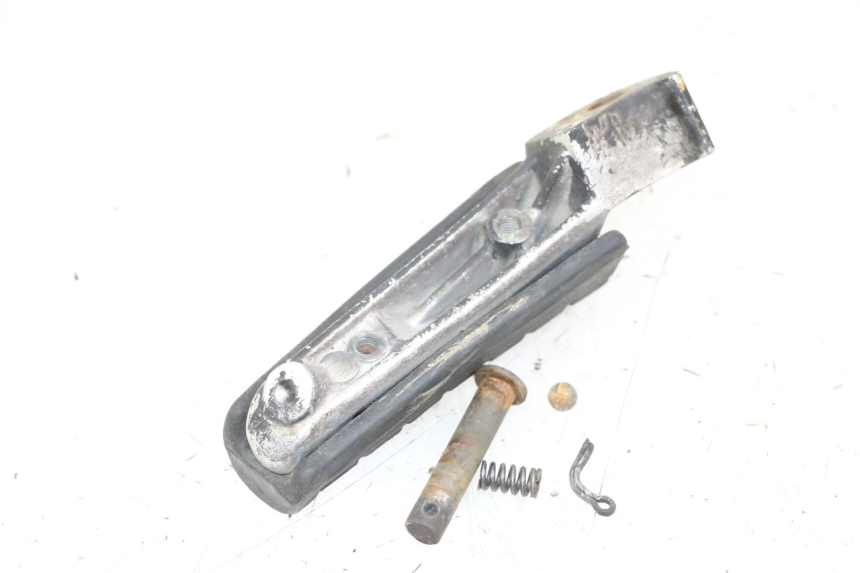 photo de PODNÓŻEK TYLNY LEWY YAMAHA XJN DIVERSION 600 (2000 - 2003) - Zoom stanu zużycia