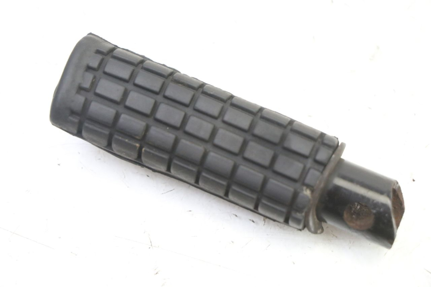 photo de PODNÓŻEK TYLNY LEWY HONDA XLV VARADERO 125 (2000 - 2006) - Szczegół części