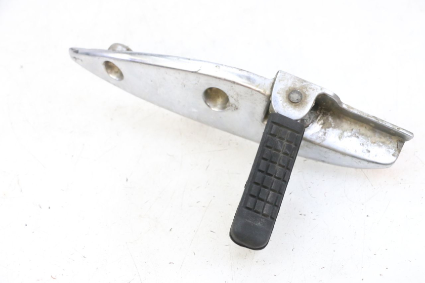 photo de PODNÓŻEK TYLNY LEWY KYMCO ZING 125 (1997 - 2003) - Widok główny