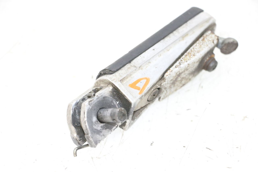 photo de PODNÓŻEK PRZEDNI PRAWY YAMAHA FJR ABS 1300 (2006 - 2012) - Zbliżenie techniczne