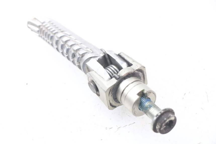 photo de PODNÓŻEK PRZEDNI PRAWY SUZUKI GSX-R GSXR 750 (2011 - 2016) - Inny kąt widzenia