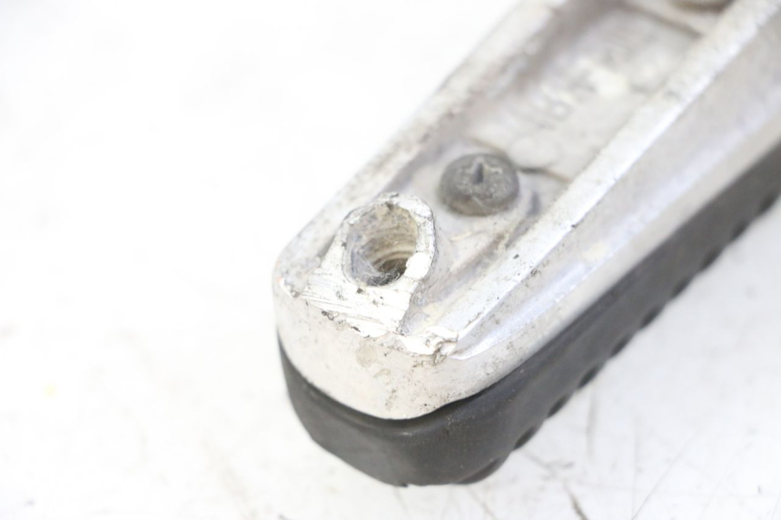 photo de PODNÓŻEK PRZEDNI PRAWY YAMAHA XJ6 ABS 600 (2008 - 2016) - Inny kąt widzenia