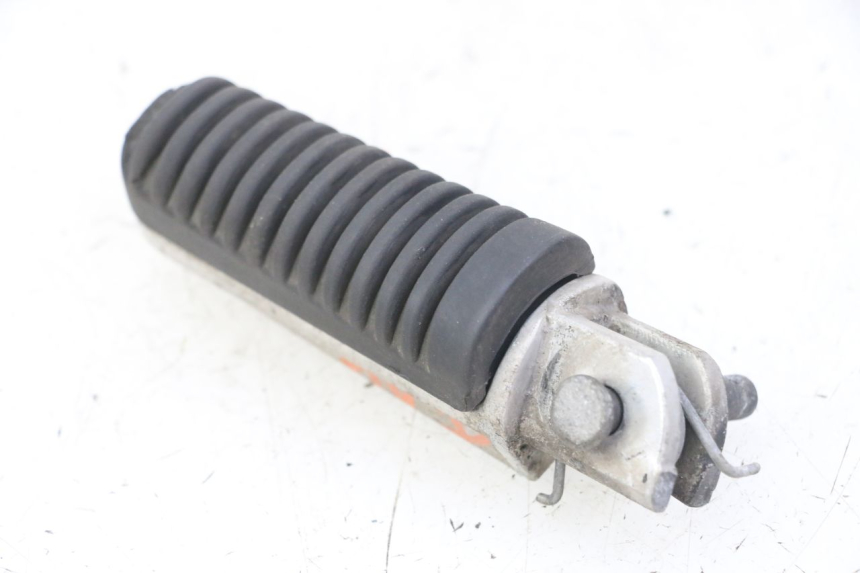 photo de PODNÓŻEK PRZEDNI PRAWY YAMAHA XJ6 ABS 600 (2008 - 2016) - Punkty mocowania