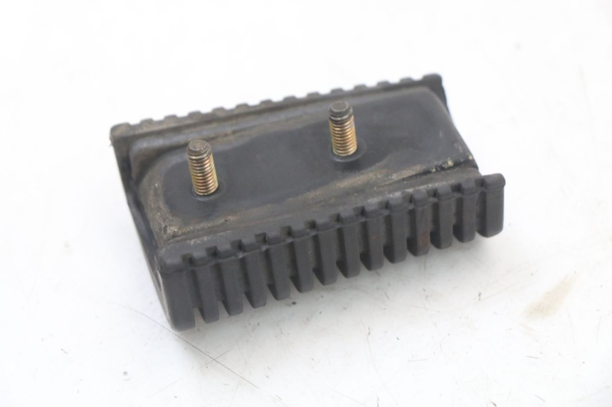 photo de PODNÓŻEK PRZEDNI PRAWY YAMAHA XVS DRAG STAR DRAGSTAR 650 (1997 - 2007) - Zbliżenie techniczne