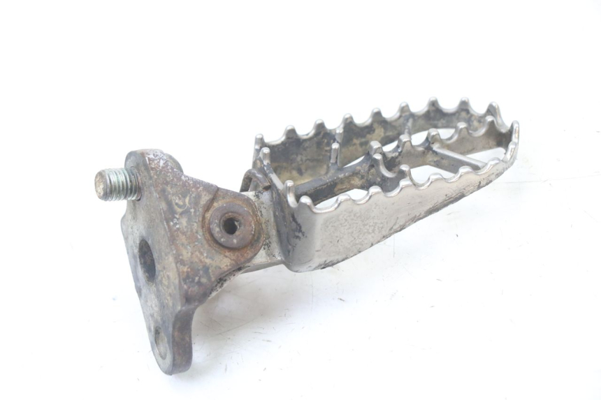 photo de PODNÓŻEK PRZEDNI PRAWY YAMAHA YZ-F YZF 250 (2007 - 2013) - Szczegół części