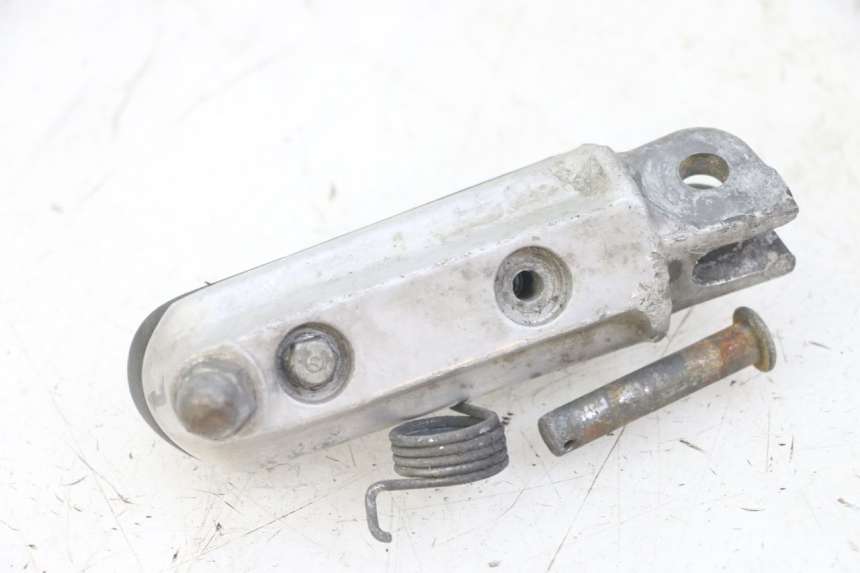 photo de PODNÓŻEK PRZEDNI LEWY HONDA CBF 500 (2004 - 2007) - Zbliżenie techniczne